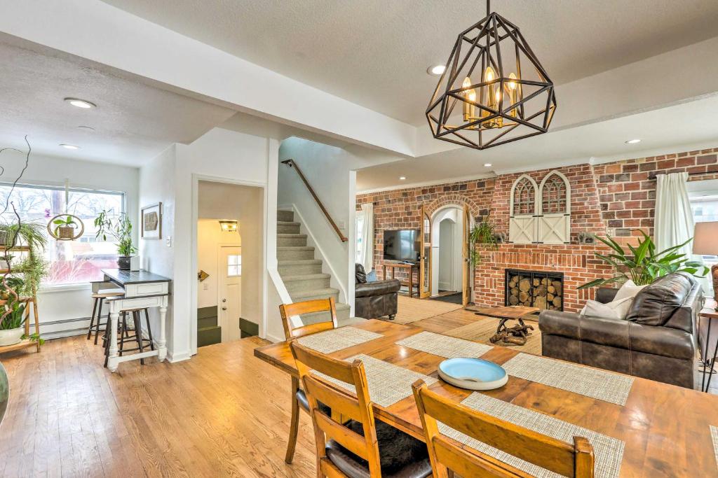 Denver Townhome Great Distance to Downtown!