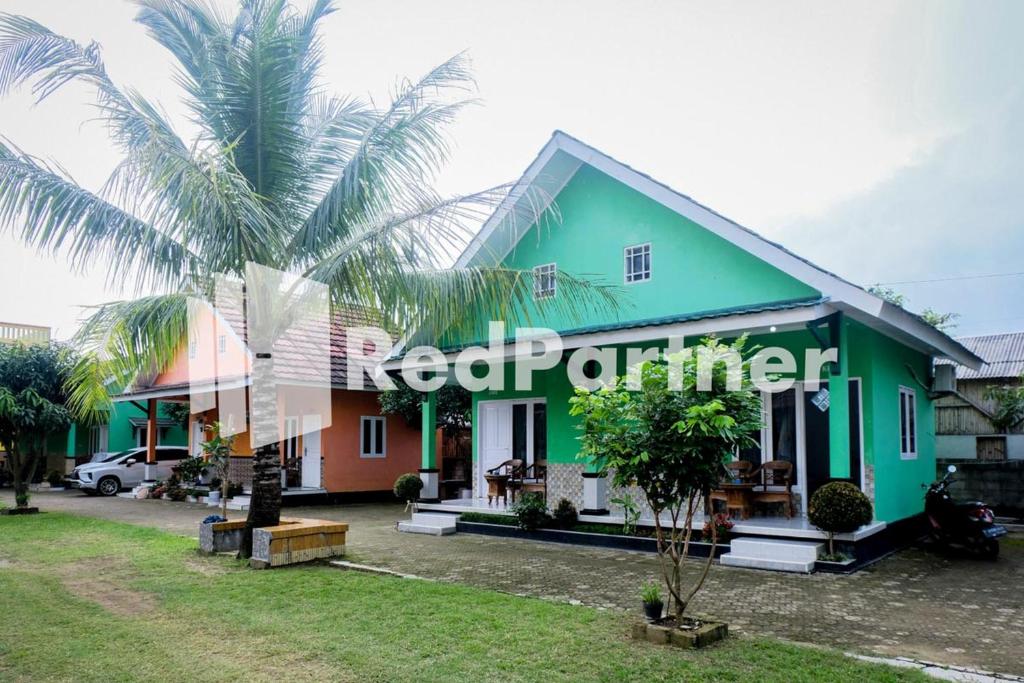 Villa Ikhbar Ciletuh RedPartner — Hotel in Kebonkacang