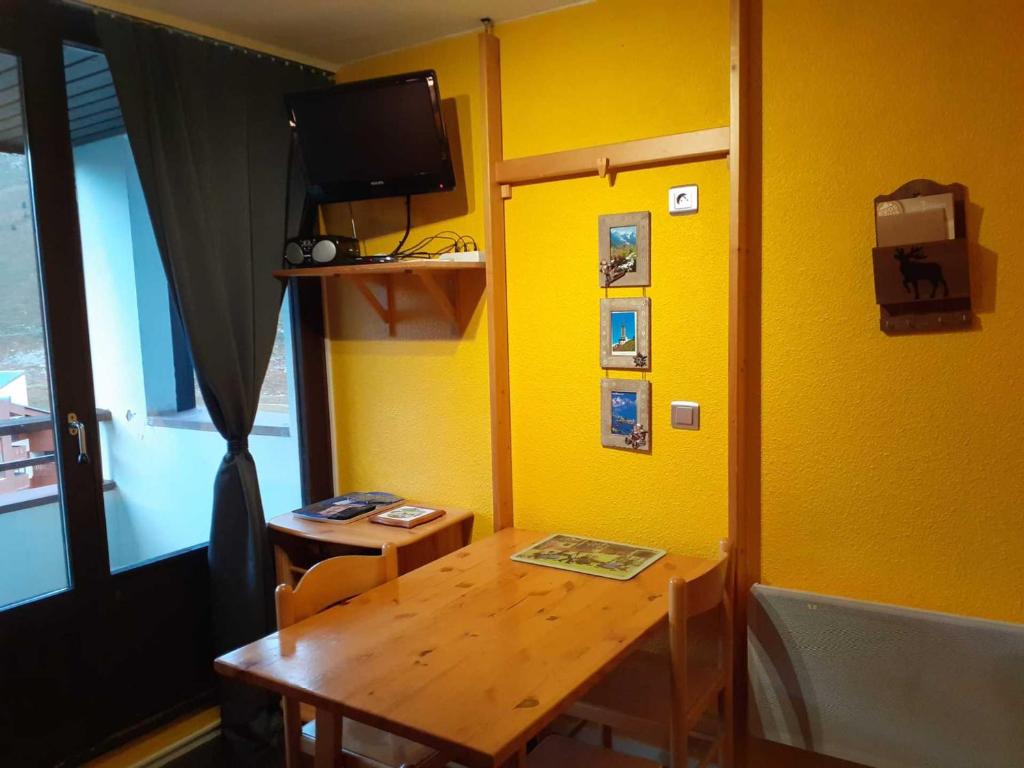 Studio ensoleillé pour 3 pers, pied des pistes, balcon Sud-Ouest - FR-1-178-152 - 2
