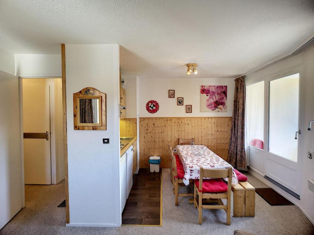 Les Menuires : 2 pièces, 6 pers, balcon sud, wifi, animaux, parking - FR-1-178-75, Les Menuires