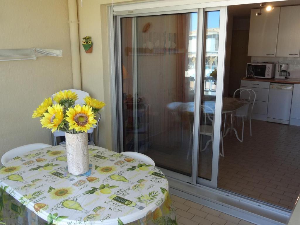 T2 à Sète avec Loggia Vue Marina, Parking Privé - FR-1-472-133 - 3