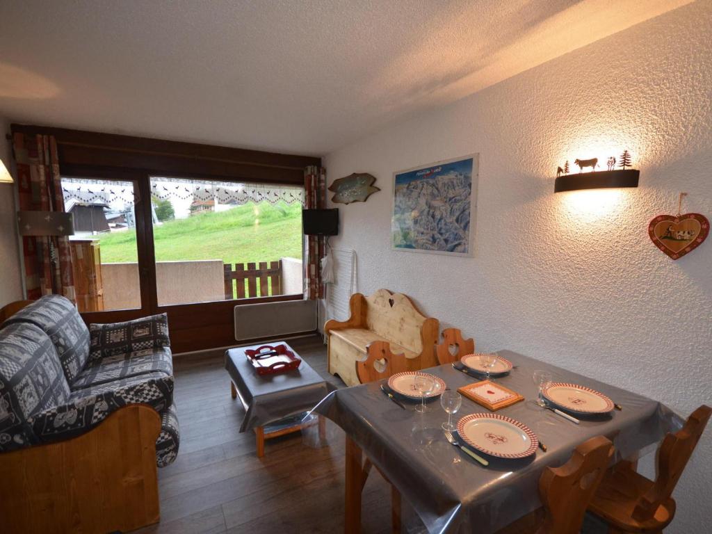 Studio cosy aux Gets - À deux pas des pistes et du centre, 2/4 couchages, balcon, parking inclus - FR-1-623-259 - 3