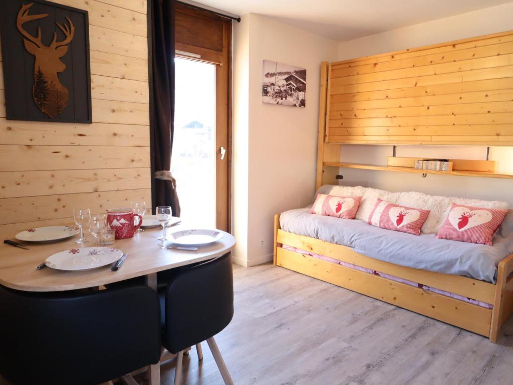 Appartement cosy dans le centre du village, proche pistes et ESF, avec balcon et équipements complets - FR-1-623-286 - 1