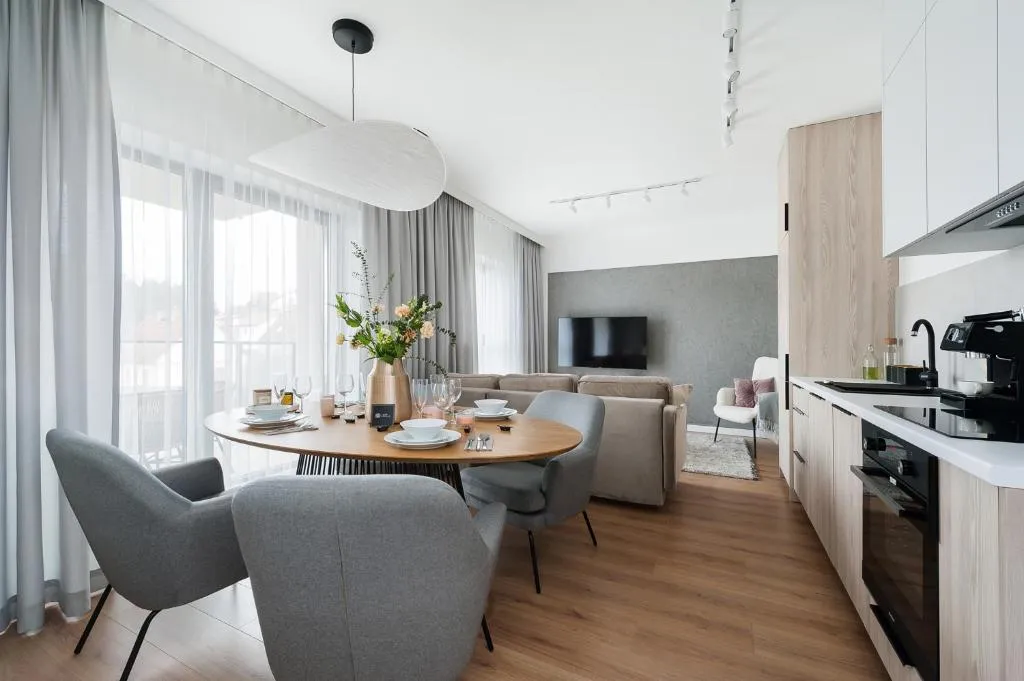 Lake Club Apartments - LoftAffair，位于米科瓦伊基的酒店