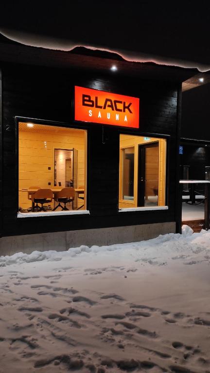 Black Hotel 5
