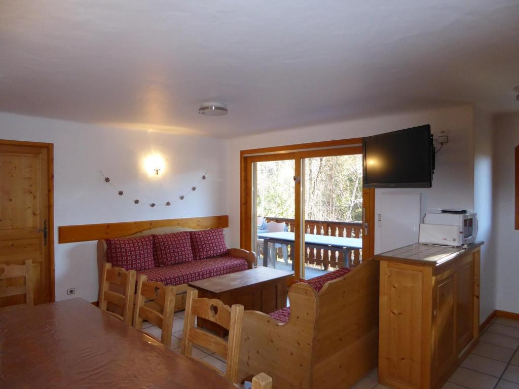 Appartement spacieux avec grande terrasse et parking à Champagny-en-Vanoise - FR-1-464-37 - 5