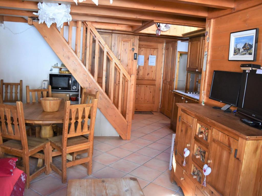 Duplex 4 pièces avec balcon et parking à Pralognan, proche des pistes - FR-1-464-43 - 4