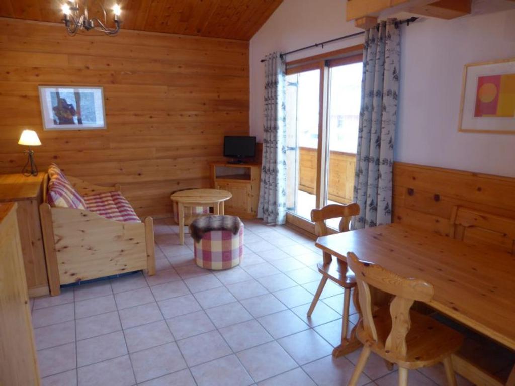 Dernier étage chalet, 3 pièces, 6 pers, proche pistes - FR-1-464-106 - 3