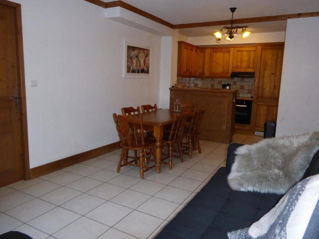 Appartement alpin avec balcon sud, proche Courchevel - FR-1-464-3 - 4