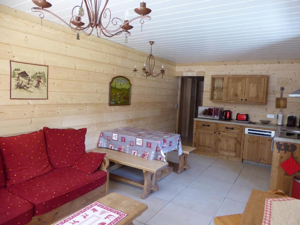 Chalet avec terrasse et parking privé, proche téléphérique - FR-1-464-29 - 4