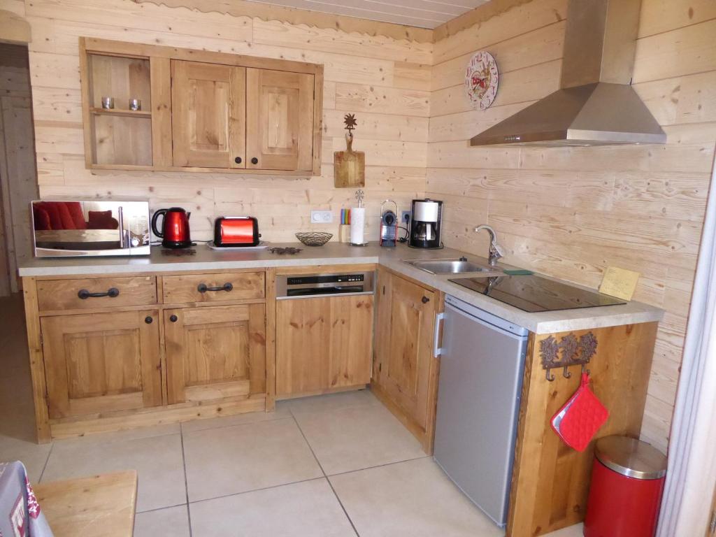 Chalet avec terrasse et parking privé, proche téléphérique - FR-1-464-29 - 5