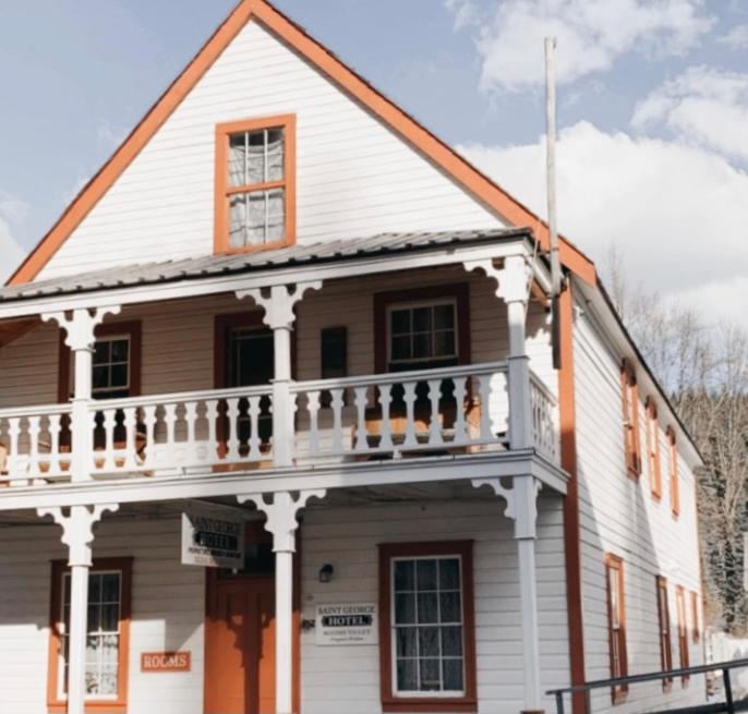 St. George Hotel photo