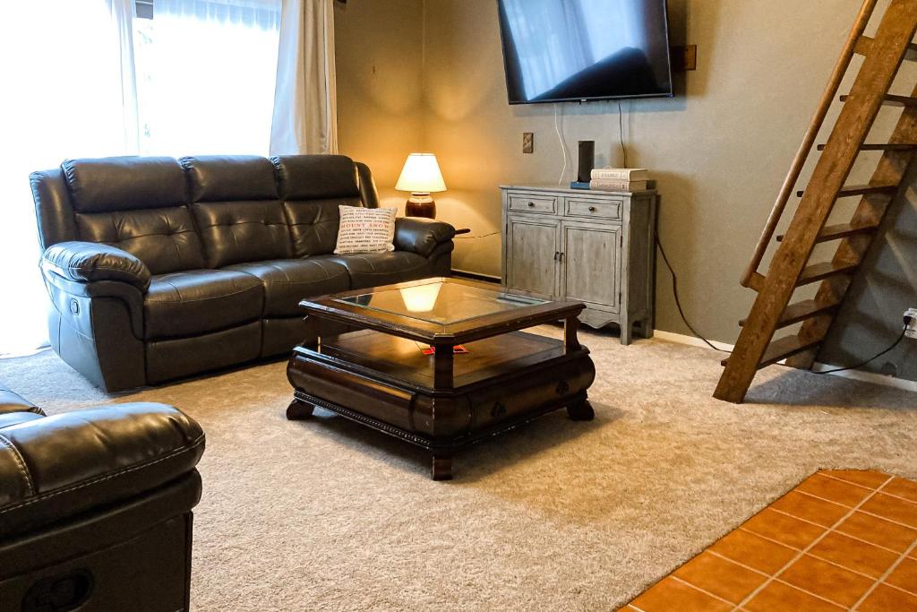 Glorious Scenery, Dover