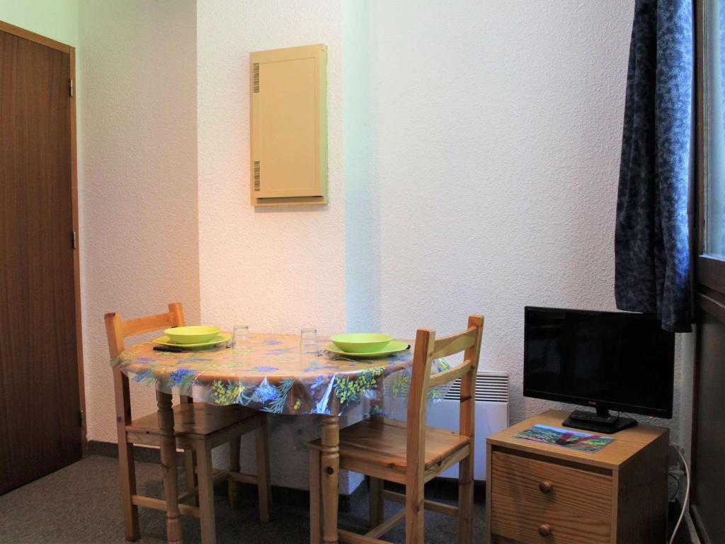 Studio cosy 2 pers à Vars Les Claux, proche remontées mécaniques et centre résidentiel - FR-1-330B-206 - 2