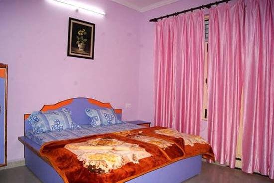 Hotel Surya Laxmanjhula Rishikesh photo