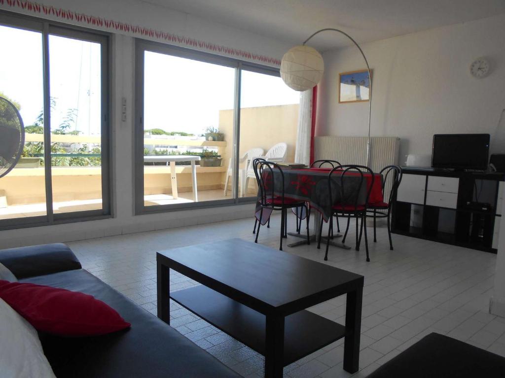 Marina Duplex 4 couchages, Terrasse et Solarium, Clim, Wifi, Parking, Port Camargue - FR-1-250-217 - 3