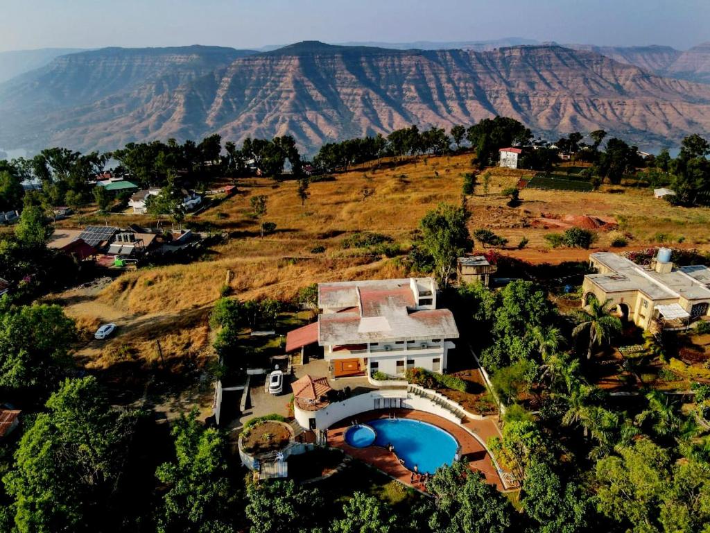 ARCUS VILLA - Swimming Pool/AC/Luxurious photo