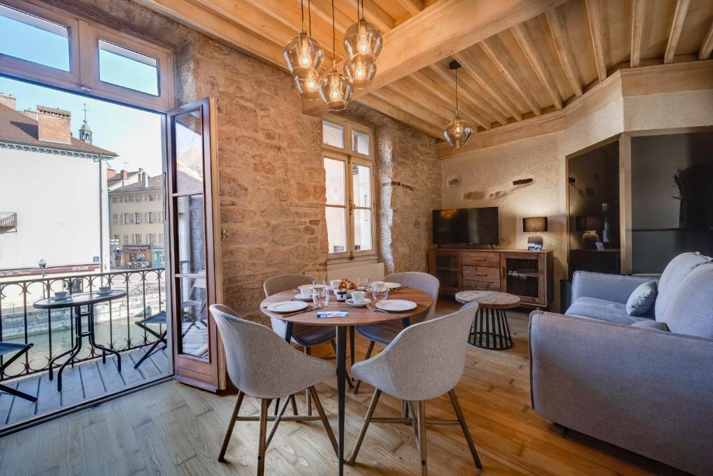Le Balcon Perrière I - Appartement de charme avec vue directe sur le Thiou - 1