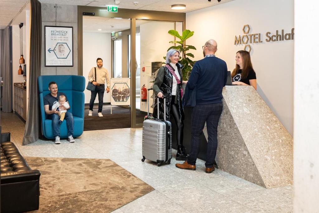 Motel Schlafraum contactless check-in photo