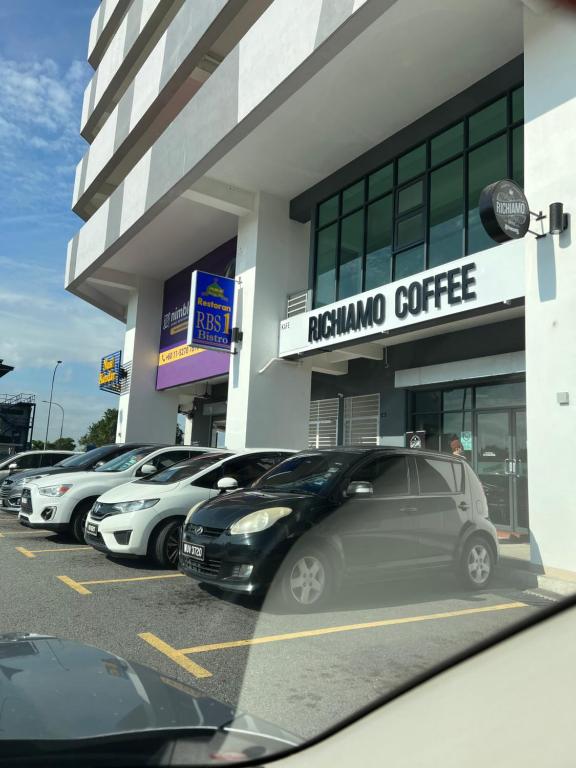 Nabiha Suites Bandar Baru Bangi photo