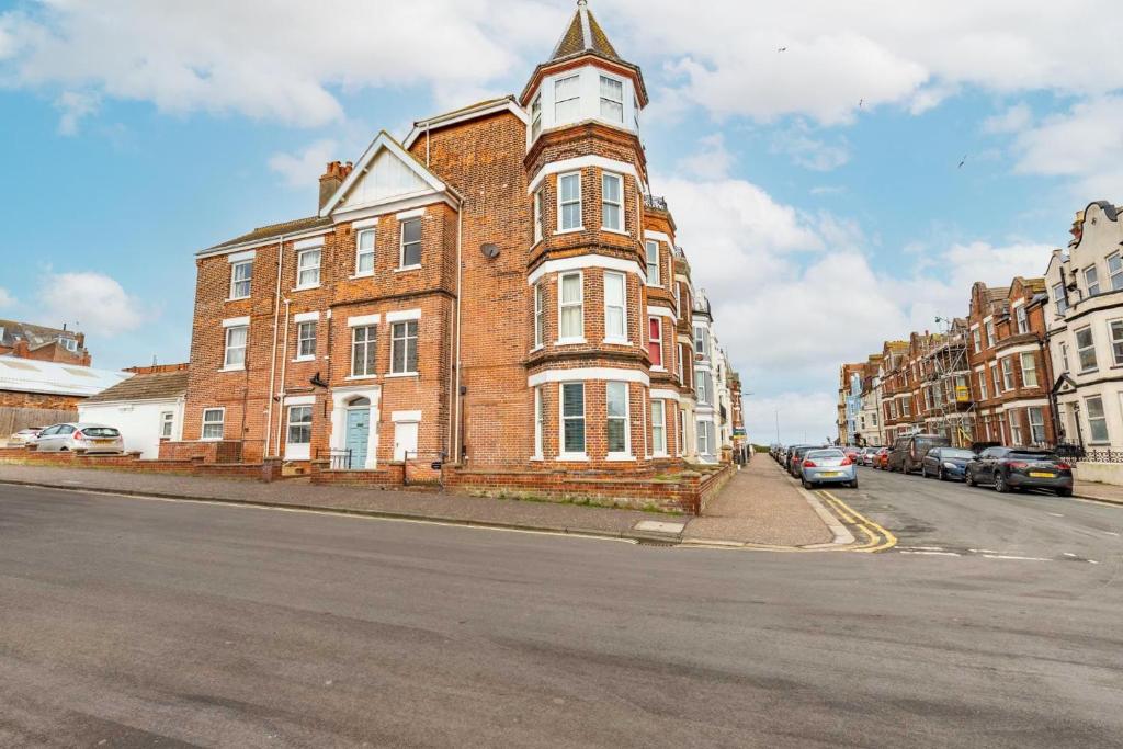 Cabbell Towers - Norfolk Holiday Properties photo
