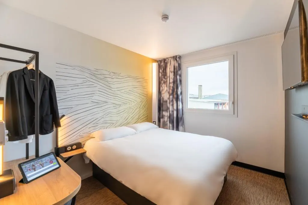 B&B HOTEL Bourg-en-Bresse Viriat，位于维里埃特的酒店