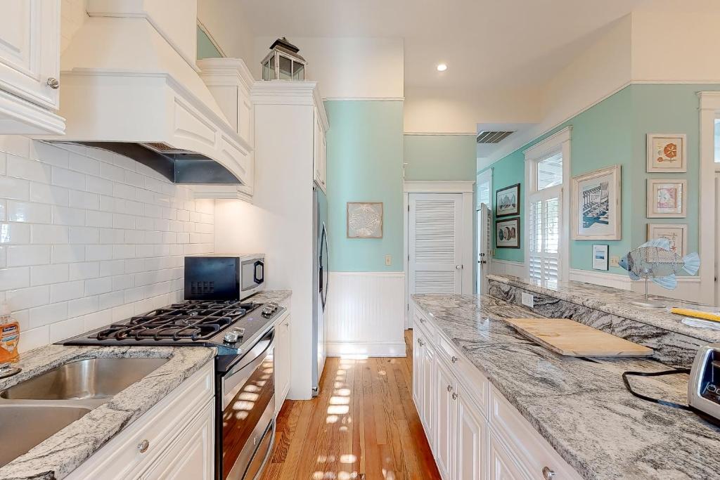 True Knot Cottage photo