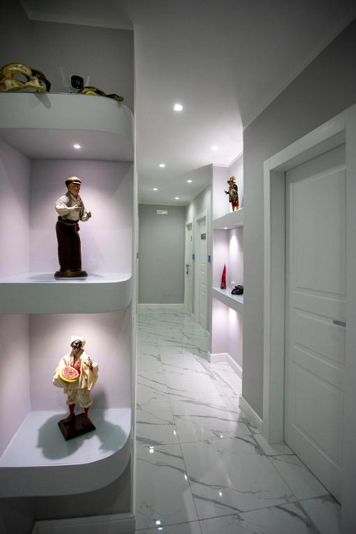 Lady Mary's Luxury Suites - 2