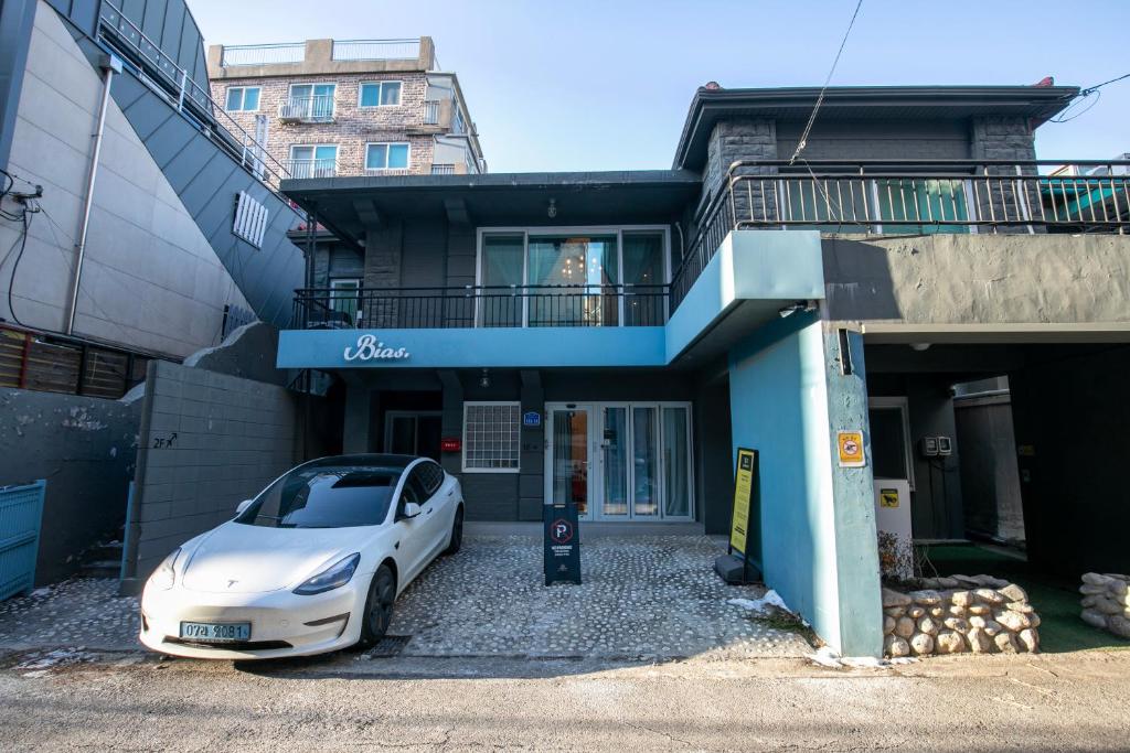 Bias K-girl Guesthouse – Women only