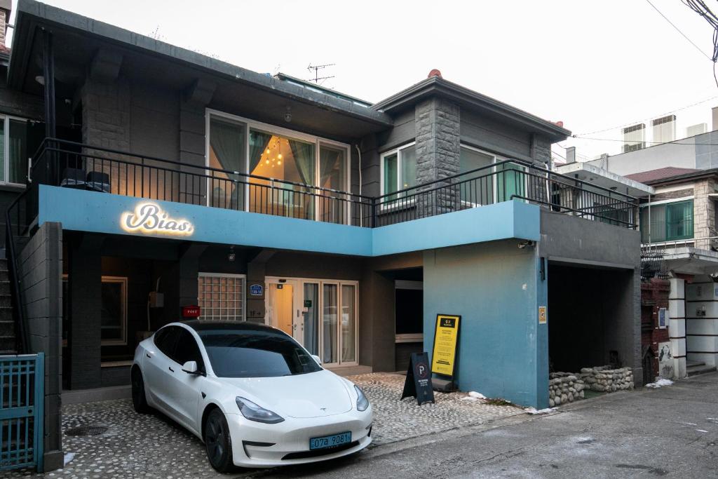 Bias K-girl Guesthouse – Women only