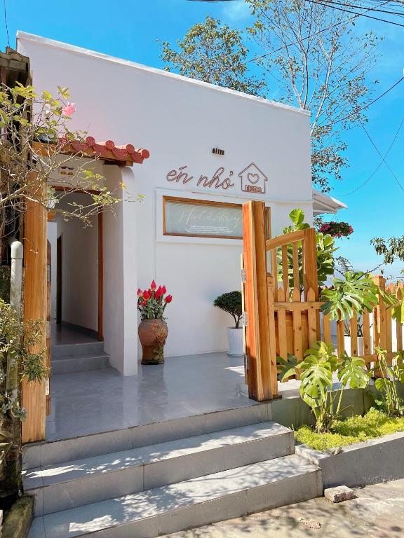 En nho Homestay SaPa