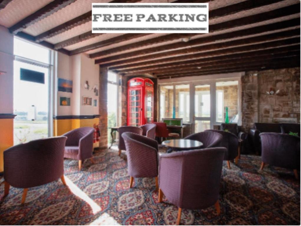 Greensbury Hotel photo