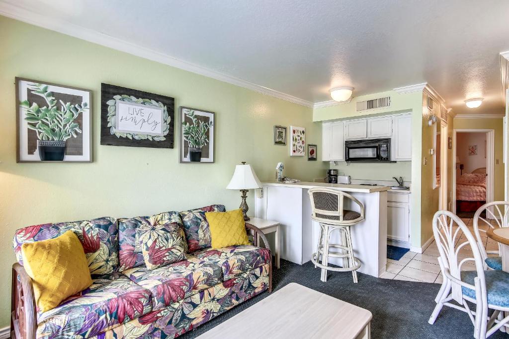 Victorian 3112-All for Fun, Galveston