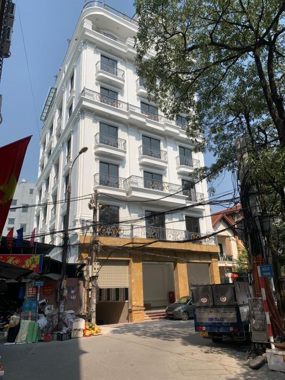 Granda Lake View Hotel &#038; Apartment
