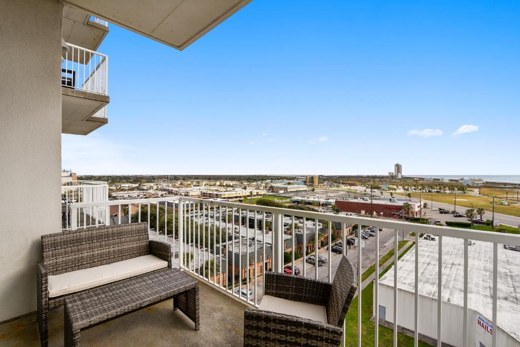 Emerald 707, Galveston