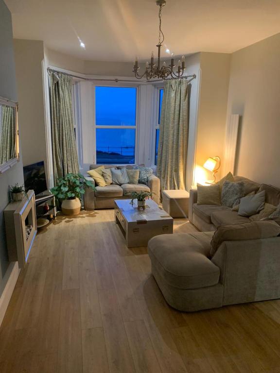 Luxury Sea View apartment Bangor