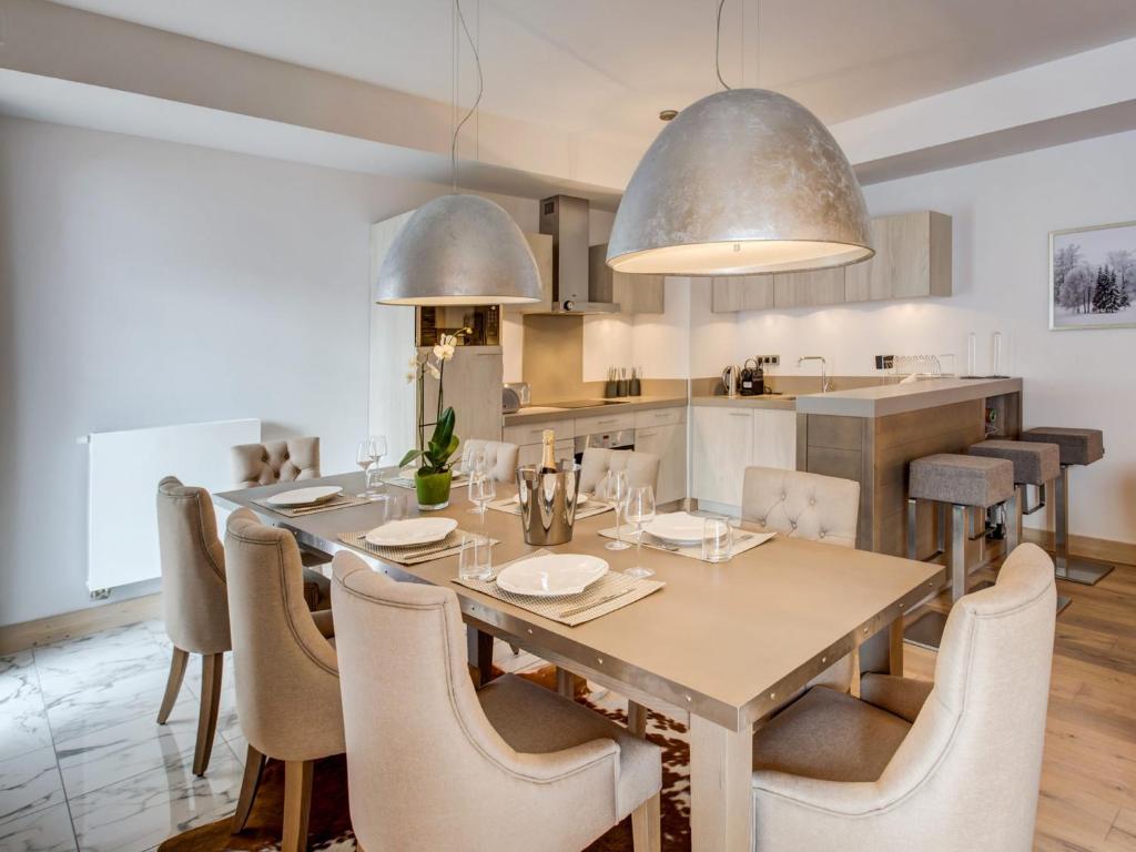 Appartement spacieux 3 chambres centre Courchevel, parking inclus - FR-1-562-34 - 4