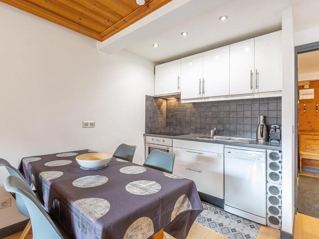 Appartement élégant à Val-d'Isère avec balcon, parking, wifi - FR-1-694-270 - 5