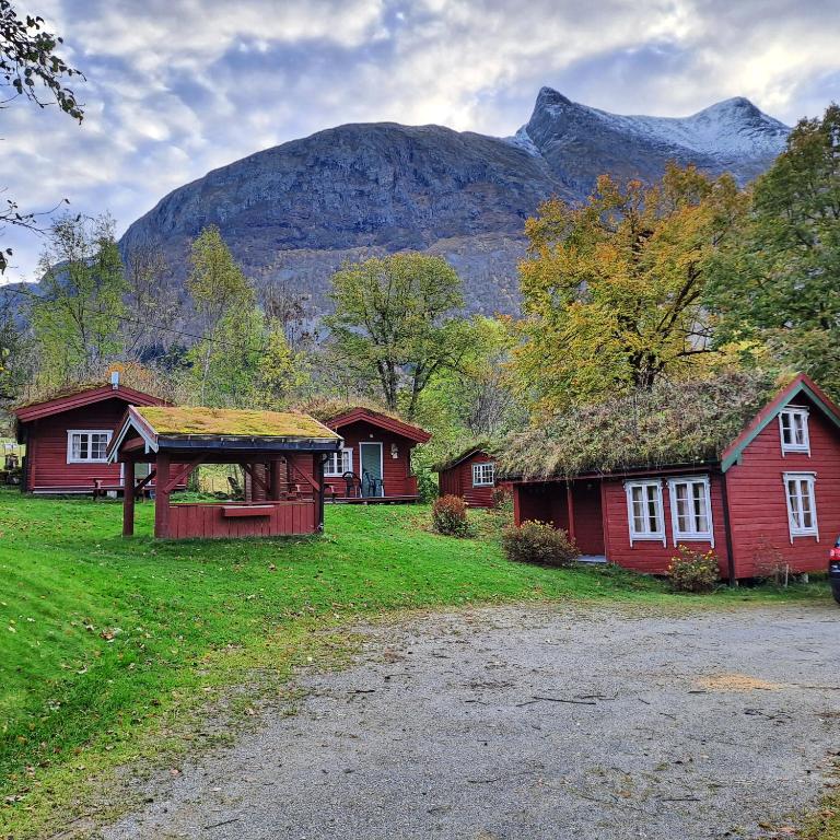 Lensmansgarden — Hotel in Innfjorden