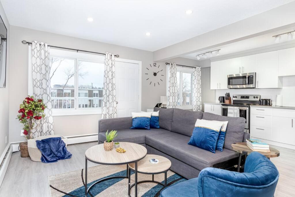 Modern & Stylish 1-Bedroom Unit, Edmonton