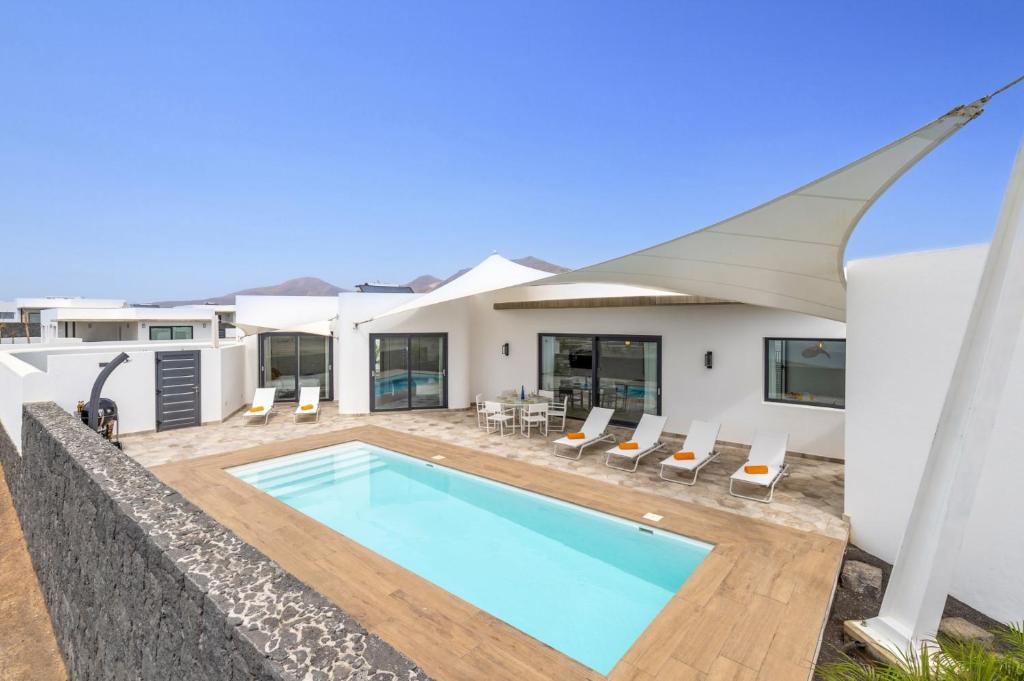 Villa Marella by Villa Plus - 2
