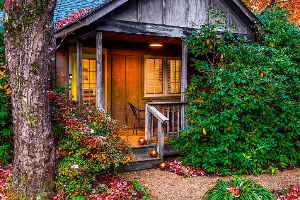 Love Ridge Mountain Lodging，位于Lyndhurst的酒店