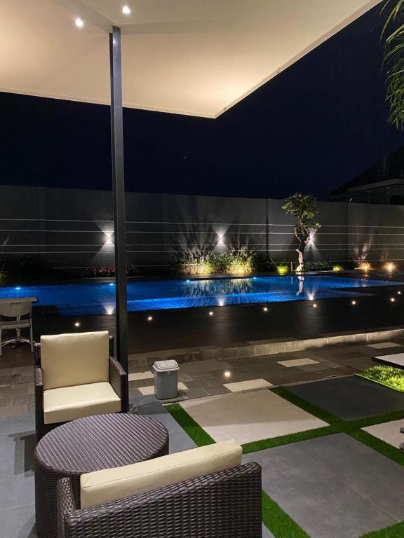 Cempaka Mas Hotel photo