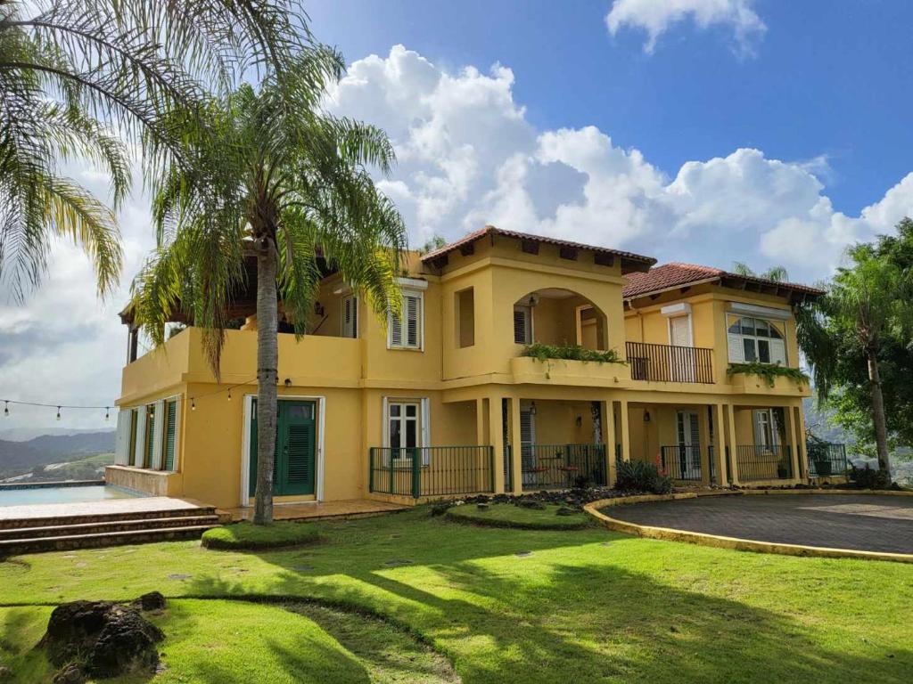 Stunning Spanish Hacienda en Guaynabo, Puerto Rico opiniones, precios