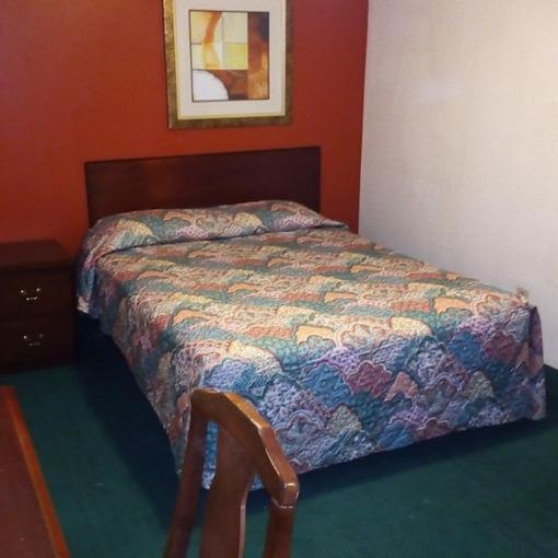 Starlite Motel photo