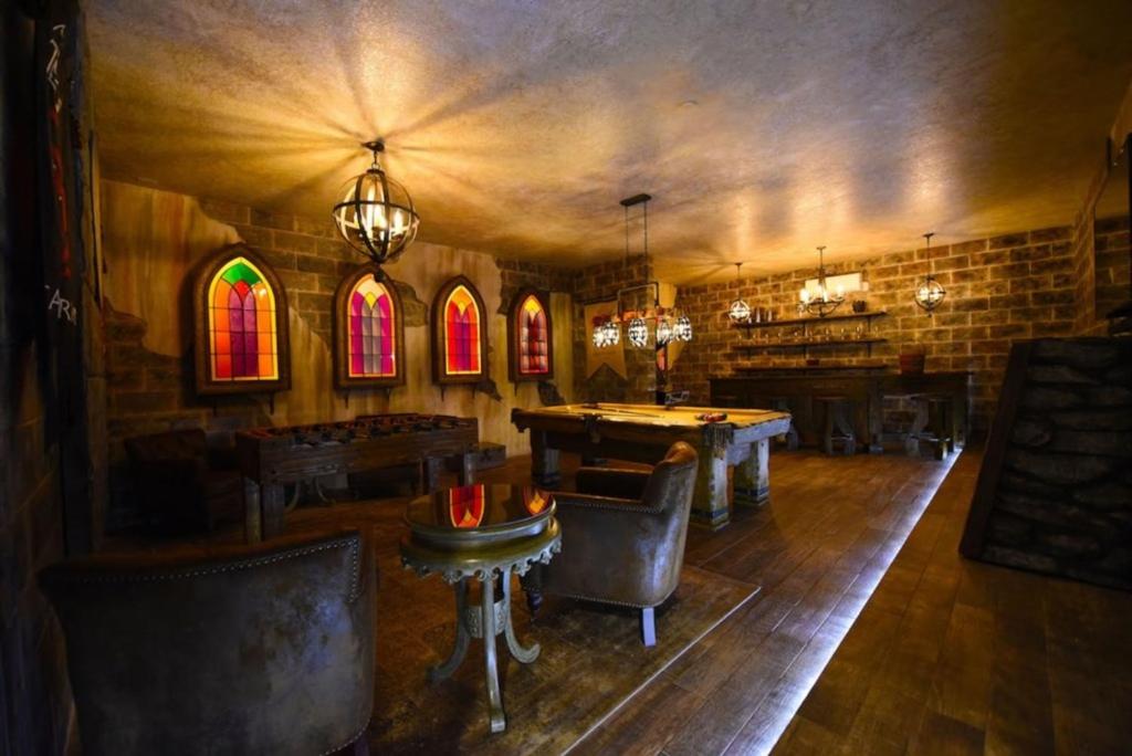 Custom 7-Bd Hm Loaded with Amenities Watersong-216YS home, Davenport