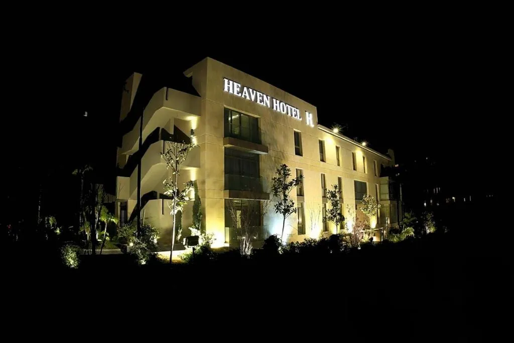 Heaven Prestige Hotel, hotel in Jounieh