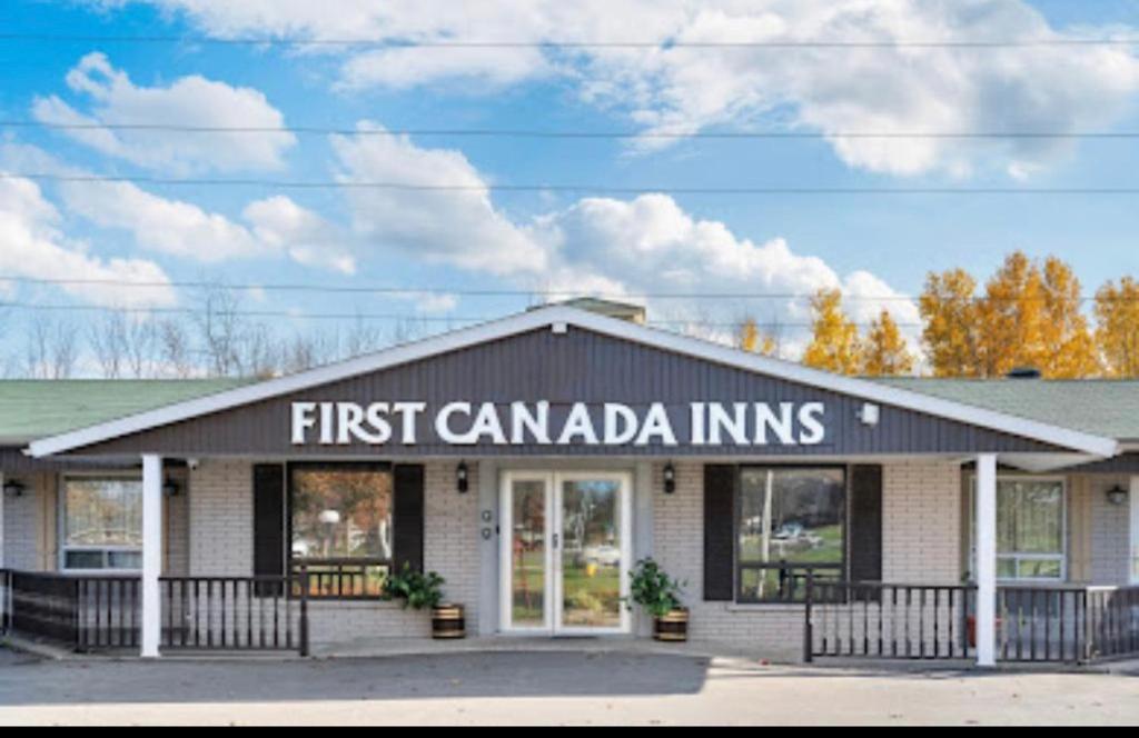 First Canada Hotel Cornwall Hwy 401 ON photo