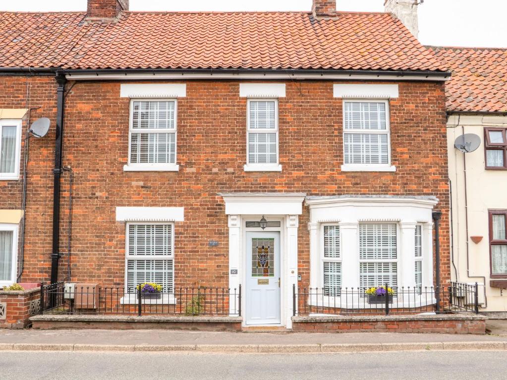 Springfield, Fakenham