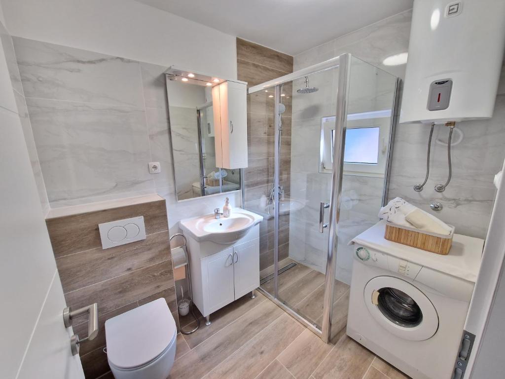 Apartments Duje photo